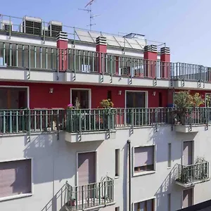 https://contempora-bilocale-silenzioso-con-balcone-duomo-b22.it-lombardy.com